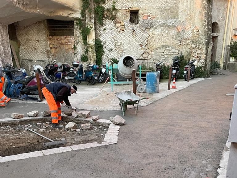 Gaeta, Vico Orticello: proseguono i lavori di riqualificazione