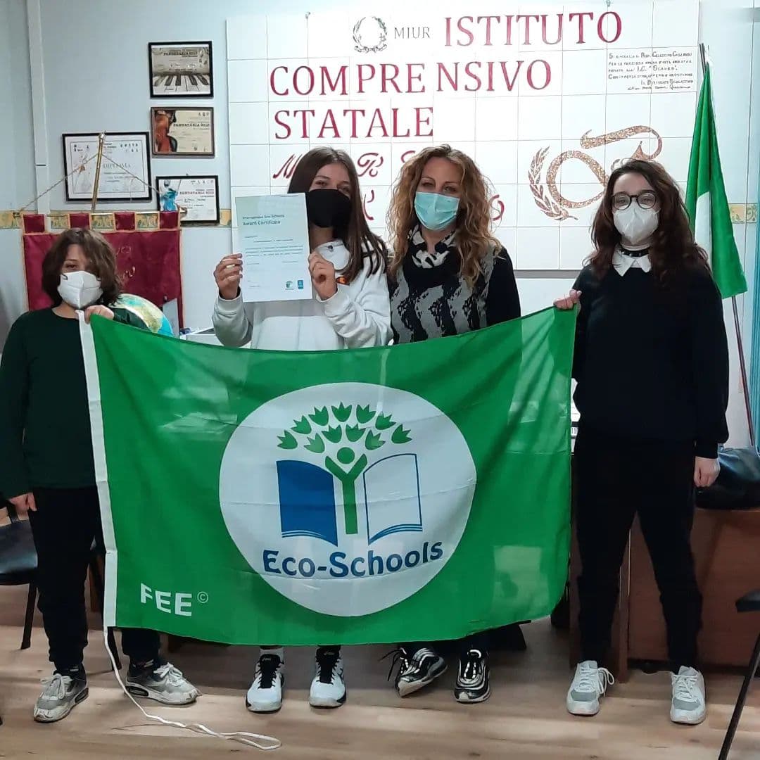 Le scuole di Scauri e Minturno conquistano la bandiera verde dell'Eco Schools