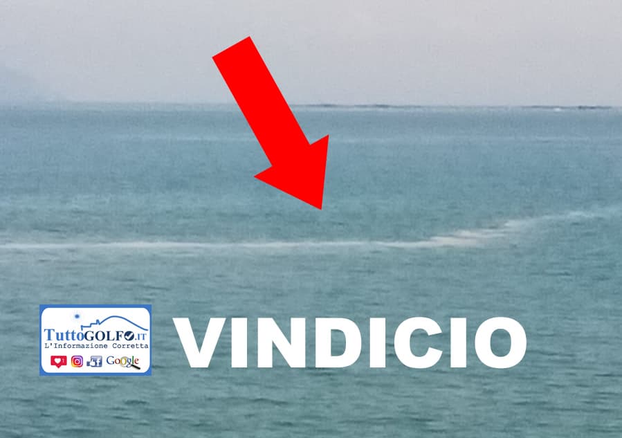Formia, Vindicio: striscia bianca in mare