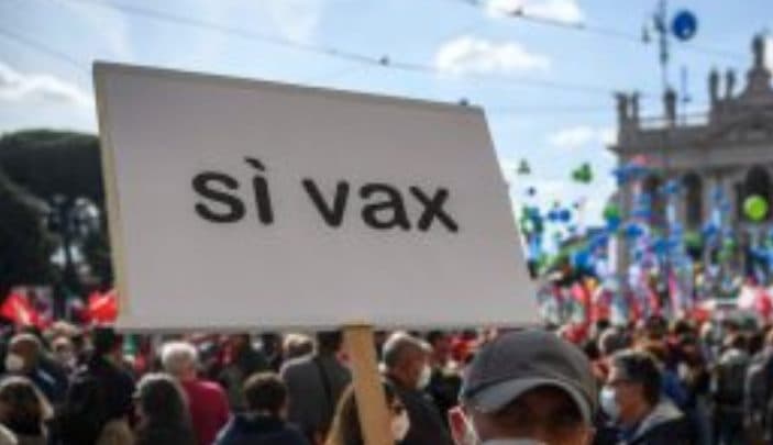 Si Vax: il rispetto degli altri e di se stessi. Quarta dose, vaccino influenzale e richiamo polmonare