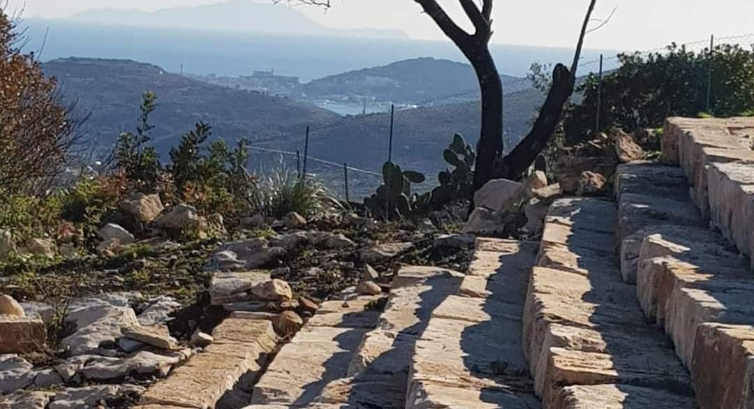 Itri, Santuario di Ercole - diserbo nell'area archeologica