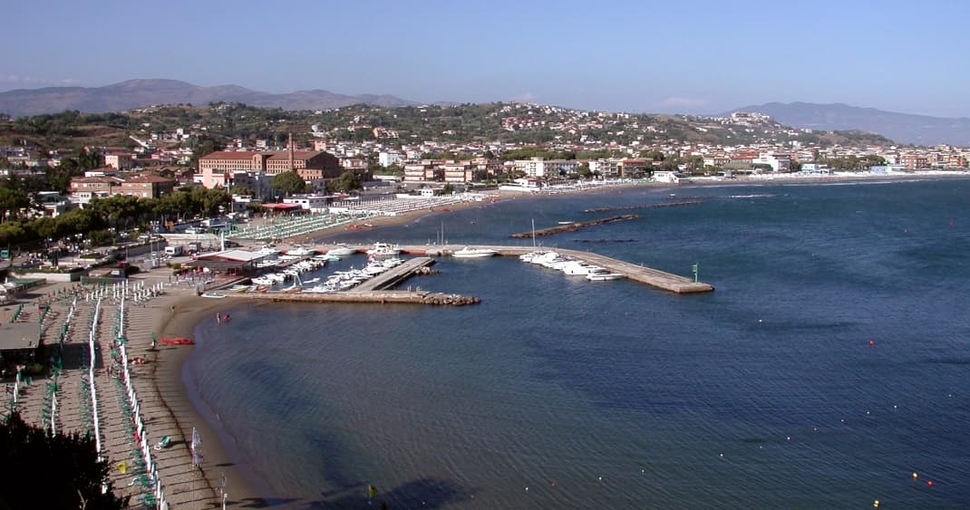 Scauri La Darsena Flying da sabato sera 11 giugno un nuovo corso e nuova accoglienza