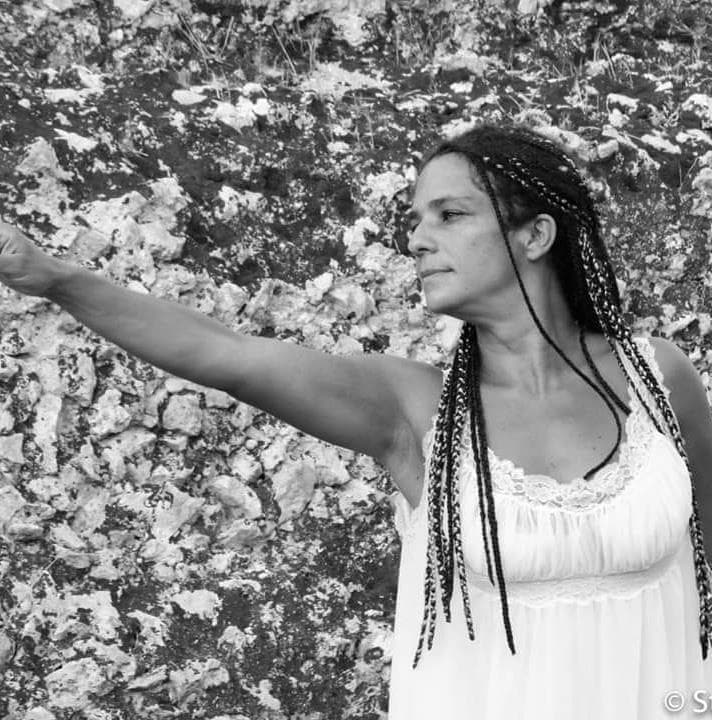 Minturno: nella suggestiva Piazza San Pietro martedì 2 agosto "Bunker" grazie a Elisabeth Stacey sulle 4 Giornate di Napoli