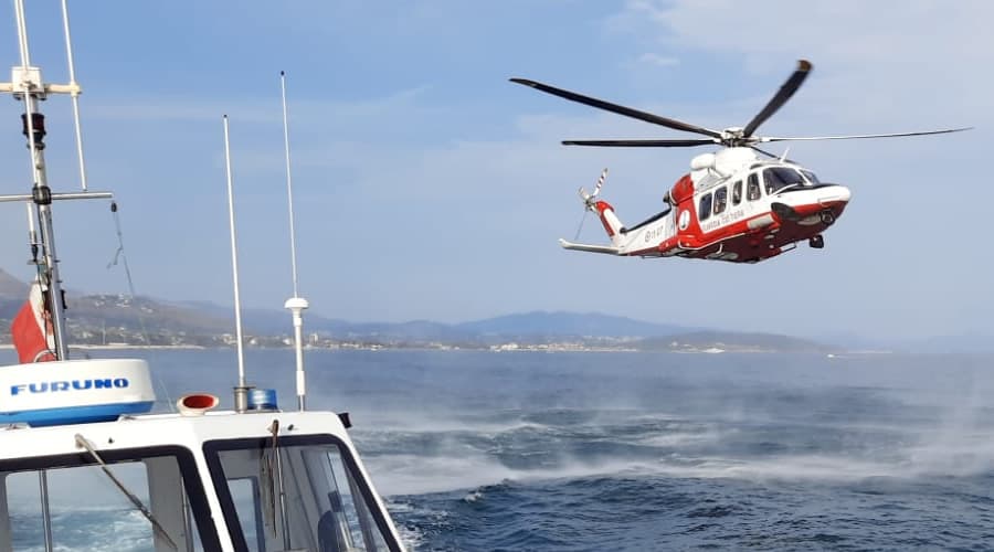 Ponza: incidente su peschereccio, due marinai ustionati che saranno elitrasportati al Sant'Eugenio di Roma
