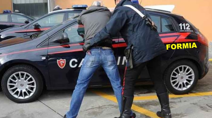 Formia, denunciato un ragazzo. Occultava nel pantalone una chiave da meccanico telescopica