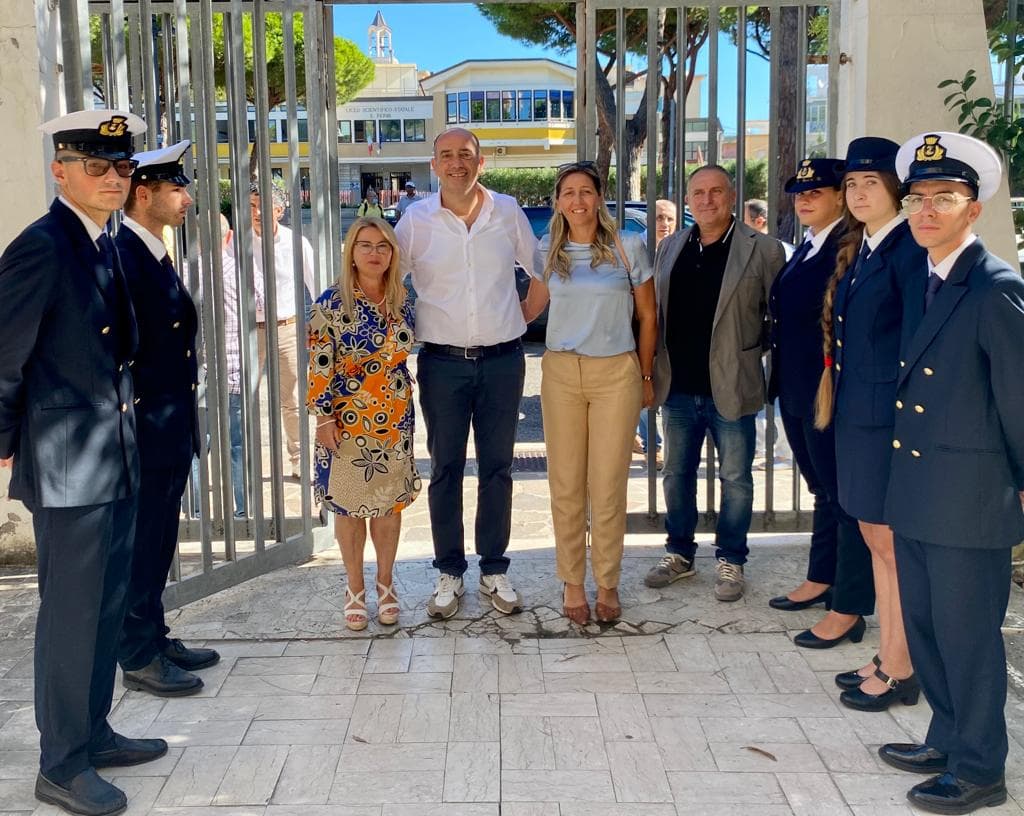 Gaeta: il presidente Stefanelli all'Istituto Caboto "una realtà di prestigio"