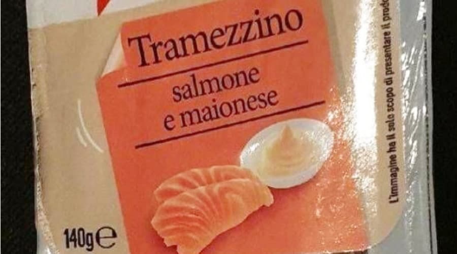 Tramezzino salmone e maionese: richiamo alimentare per listeria