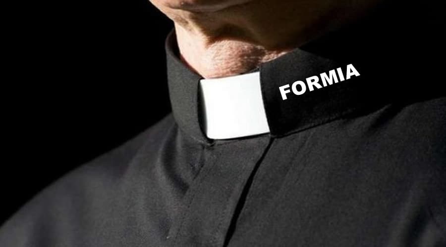 Formia, donna perseguita sacerdote: scatta il divieto di ritorno a Gaeta