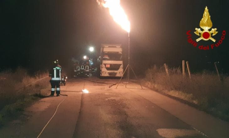 Incidente stradale: Coinvolta un'autocisterna