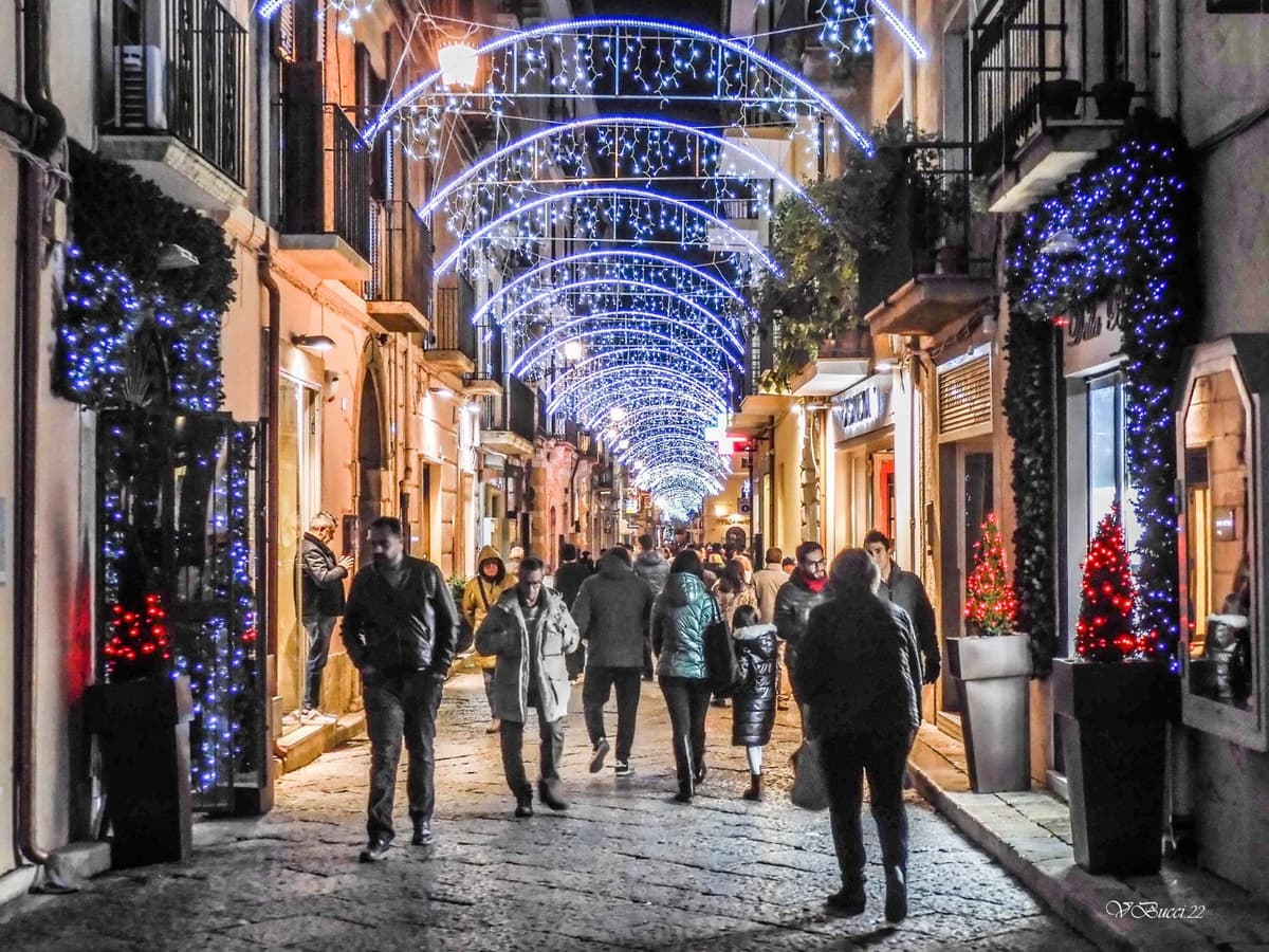 Tutto pronto a Fondi per il “Bianco Natale”. Tanti imperdibili eventi