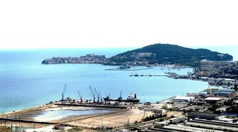 Porto di Gaeta e pet-coke, La Penna chiede un’audizione in commissione. «Serve piena trasparenza sugli impatti ambientali»
