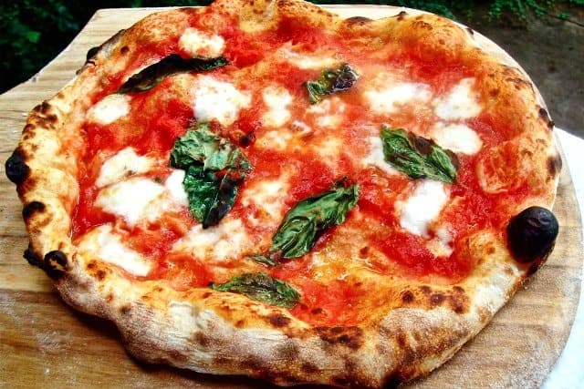 Oggi è la giornata mondiale della PIZZA, World Pizza Day. Il termine pizza è nato a Gaeta