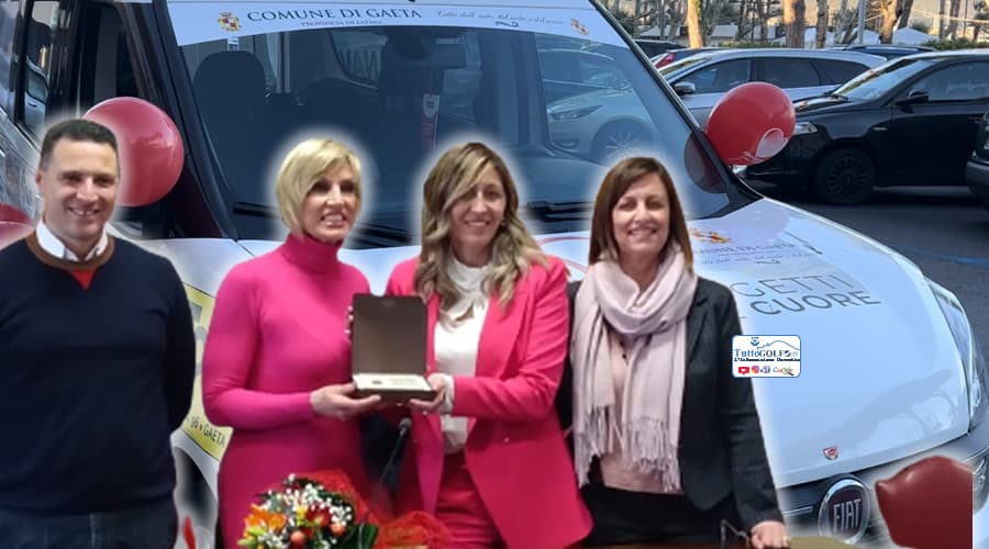 Gaeta: Annalisa Minetti per la consegna di un automezzo per persone svantaggiate e di tablet per le scuole