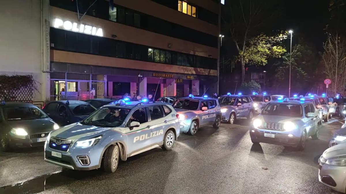 La Squadra Mobile ha sgominato una banda di spacciatori che operava nel territorio. Quattro gli arrestati