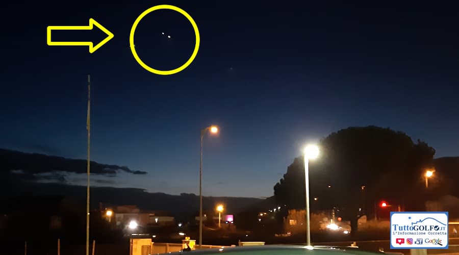 Avvistati due punti luminosi nel cielo. Ecco di cosa si tratta