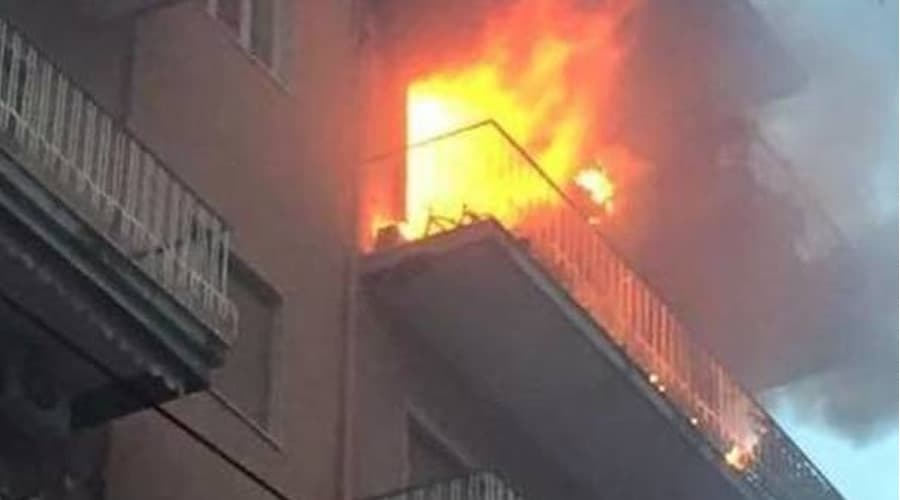 Gaeta: i Carabinieri intervengono per un incendio in abitazione