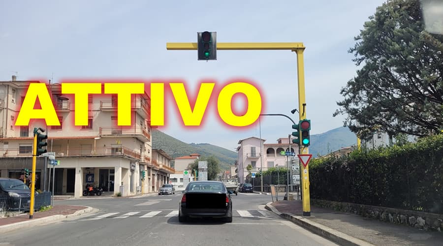Fondi: attivo un semaforo intelligente. Di cosa si tratta