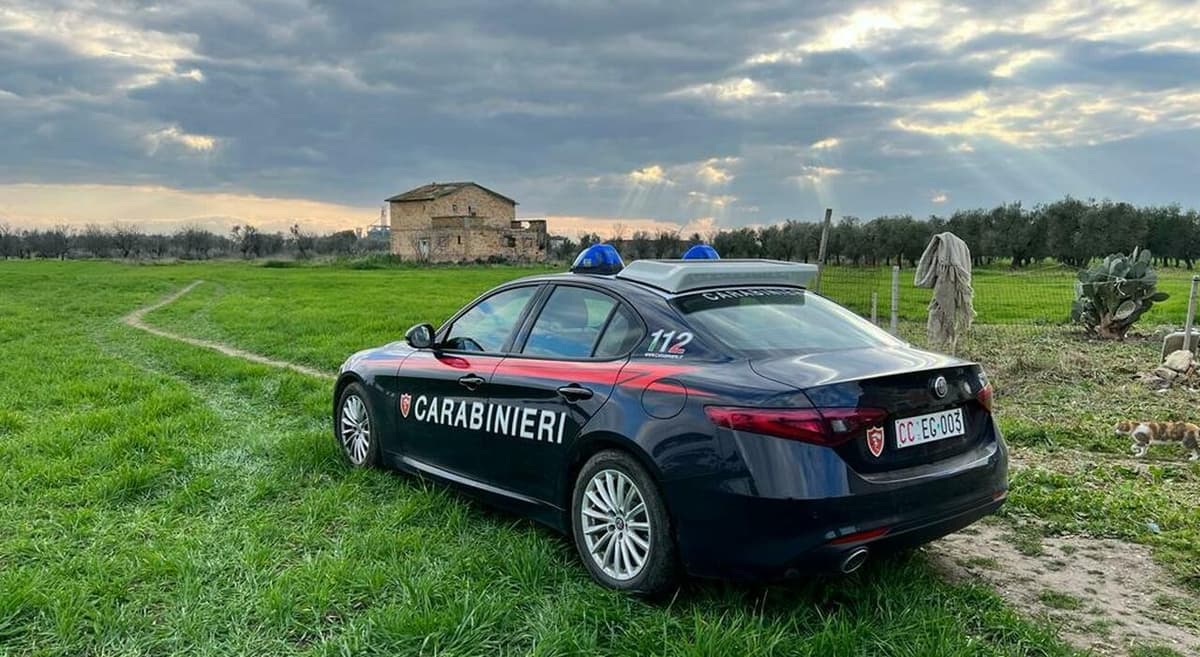 Colpi di arma da fuoco in un locale pubblico di Aprilia, i Carabinieri stanno svolgendo indagini