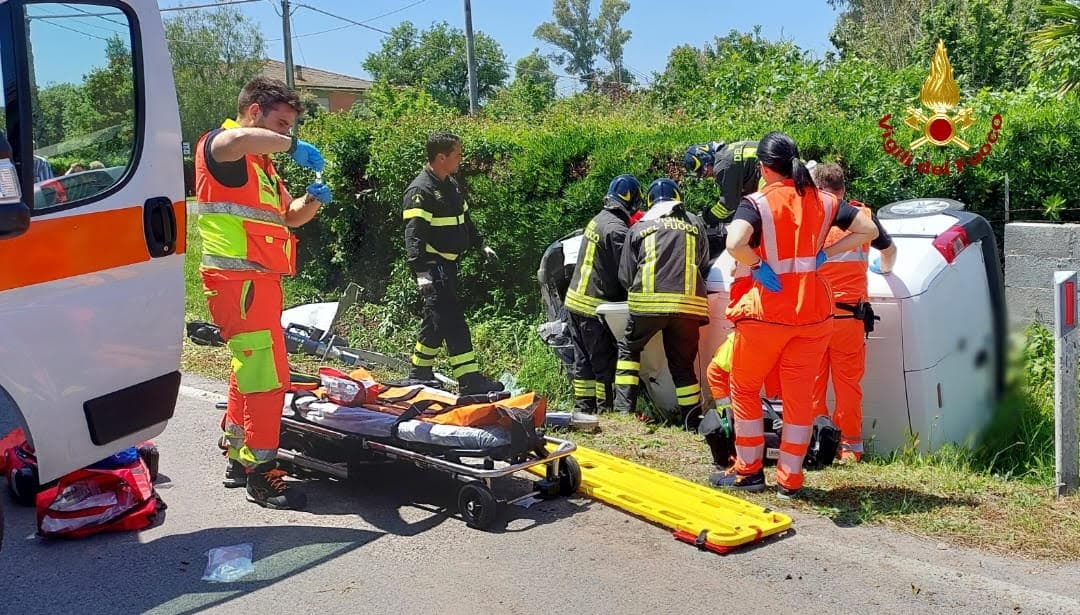 Da Latina a Sabaudia interventi dei vigili del fuoco anche per sinistro mortale