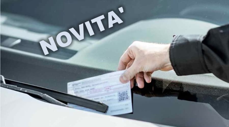 Multe cartacee addio. Arriva l'app