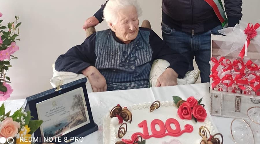 Formia, Auguri ad Anna Caruso: ha compiuto 100 anni