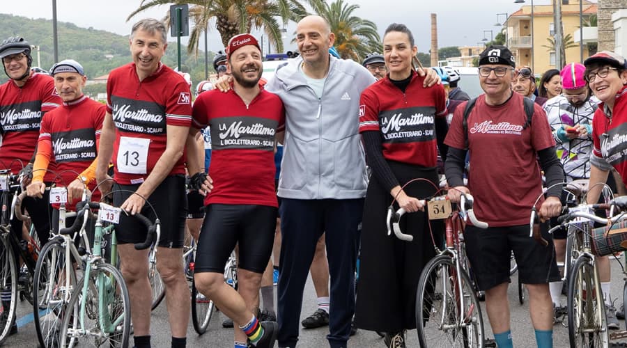 Scauri: neanche il maltempo ferma i ciclostorici