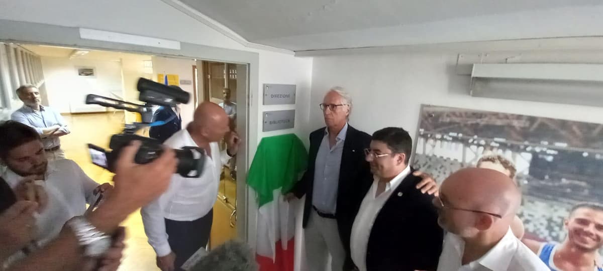 Formia, inaugurata la sezione della libreria dedicata al Premio di Letteratura Sportiva "Invictus"