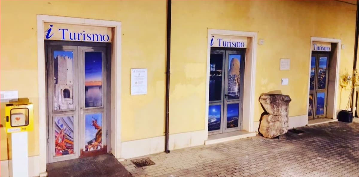 Formia: Mostra di pittura, incisione, sanguigna e ceramica d’autore