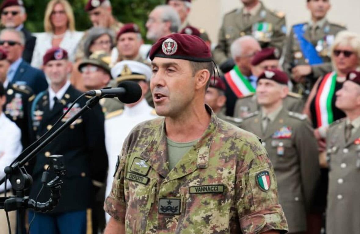 Il mondo al contrario: il Generale Roberto Vannacci non si pente di nulla