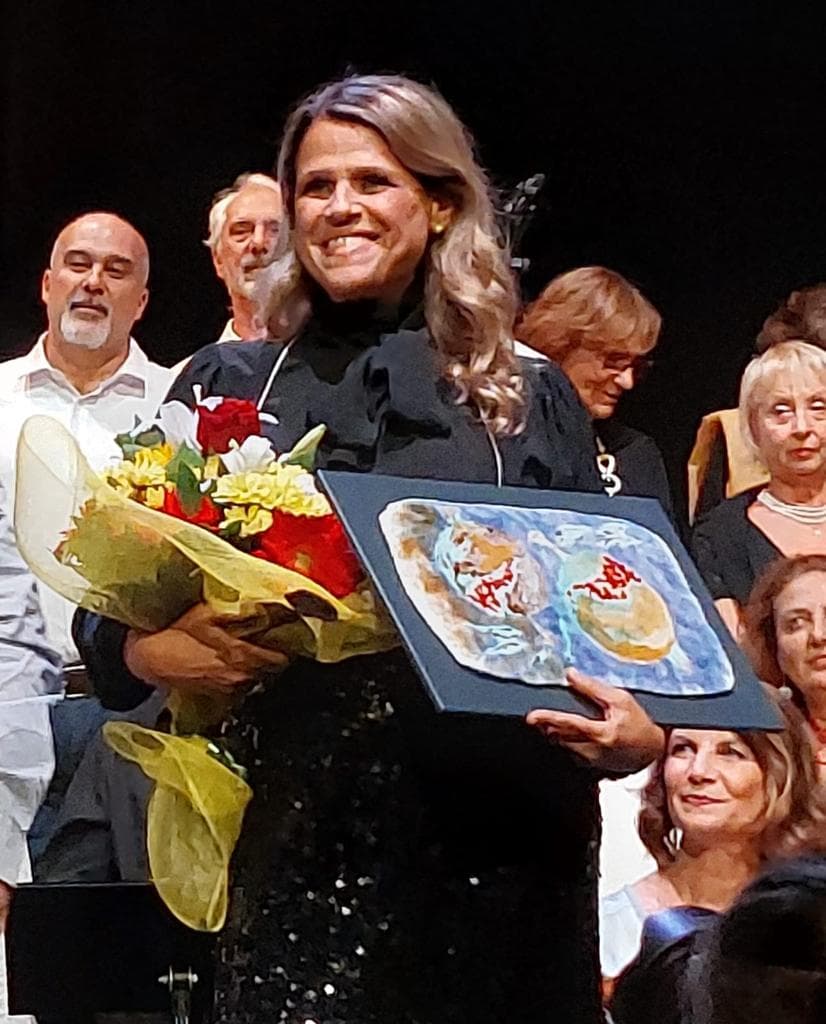 Da Formia a Roma: Raffaella Fusciello dona una sua opera in occasione dell'Auditorium di Roma - Ottobrata Romana