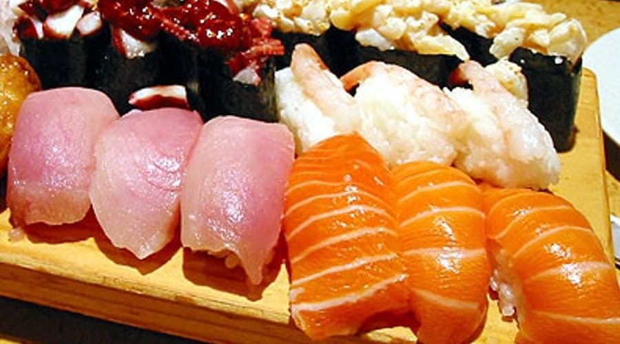 Sequestrati oltre 100kg di pesce e altri alimenti ad un ristorante orientale. Multa da capogiro