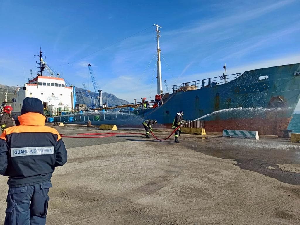 Nave Panamense Detenuta a Gaeta: Gravi Deficienze di Sicurezza