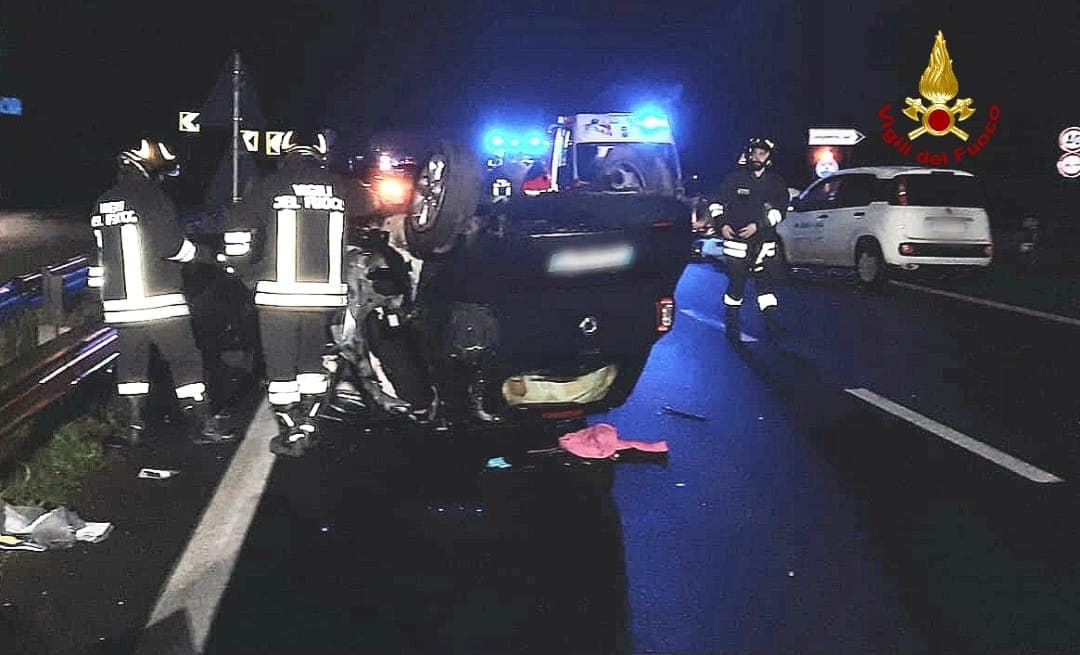 Nei giorni del santo Natale è ancor più necessaria la cautela al volante. Appello alla prudenza per i giovani alla guida