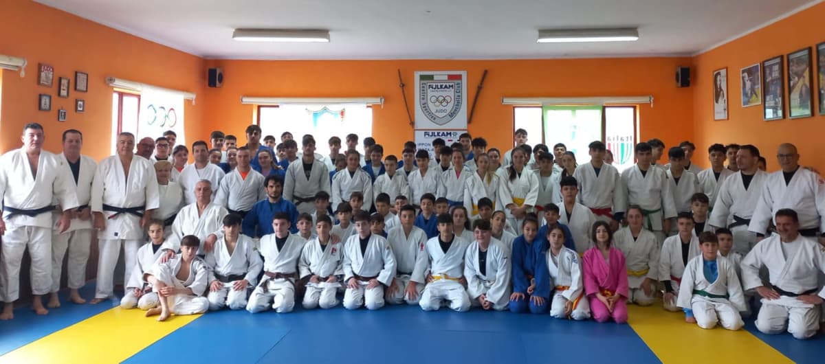 Il Maestro Impero Menchella festeggiato per i suoi 60 anni di Judo