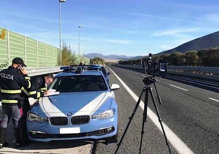 AUTOVELOX MOBILI DELLA POLIZIA SULLE STRADE DI LAZIO E CAMPANIA: IL CALENDARIO
