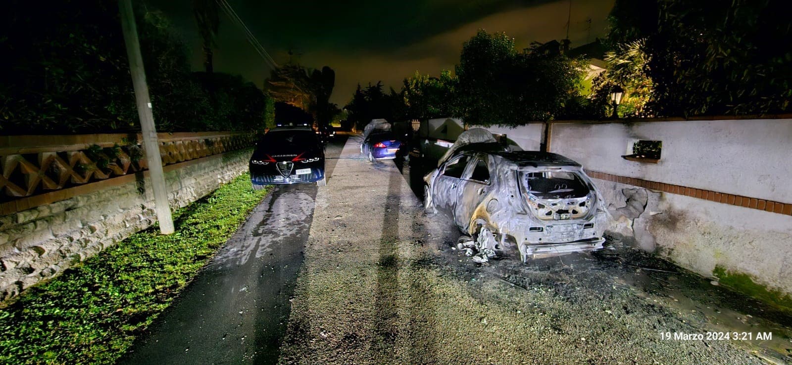 Auto in fiamme in Provincia di Latina. Indagini in corso