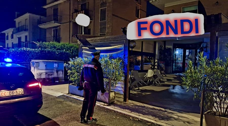 Ladri in azione a Fondi: hanno forzato la porta d'ingresso