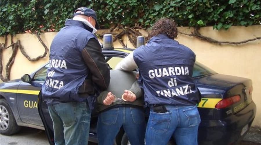 Provincia di Latina: violenza sessuale su più donne, tra cui una minorenne. Arrestato un fisioterapista abusivo