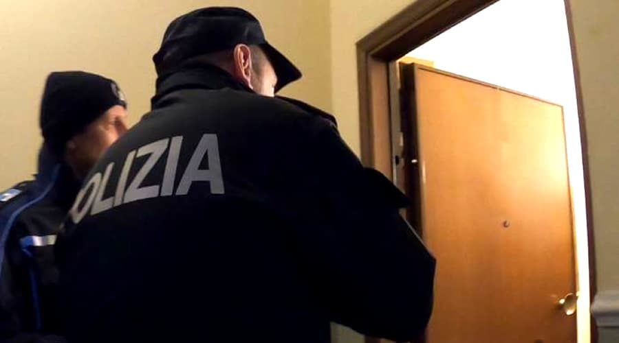 Risulta ai domiciliari, ma non è in casa. Ora deve andare dritto in carcere - Provincia di Latina