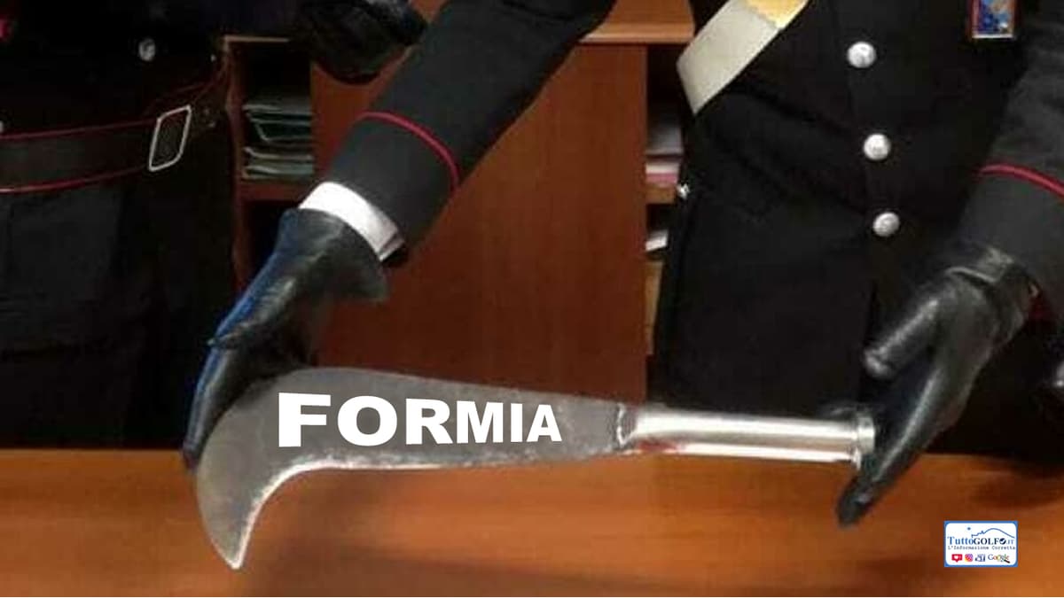 Formia: minaccia il figlio con una roncola. Intervengono i Carabinieri per evitare il peggio