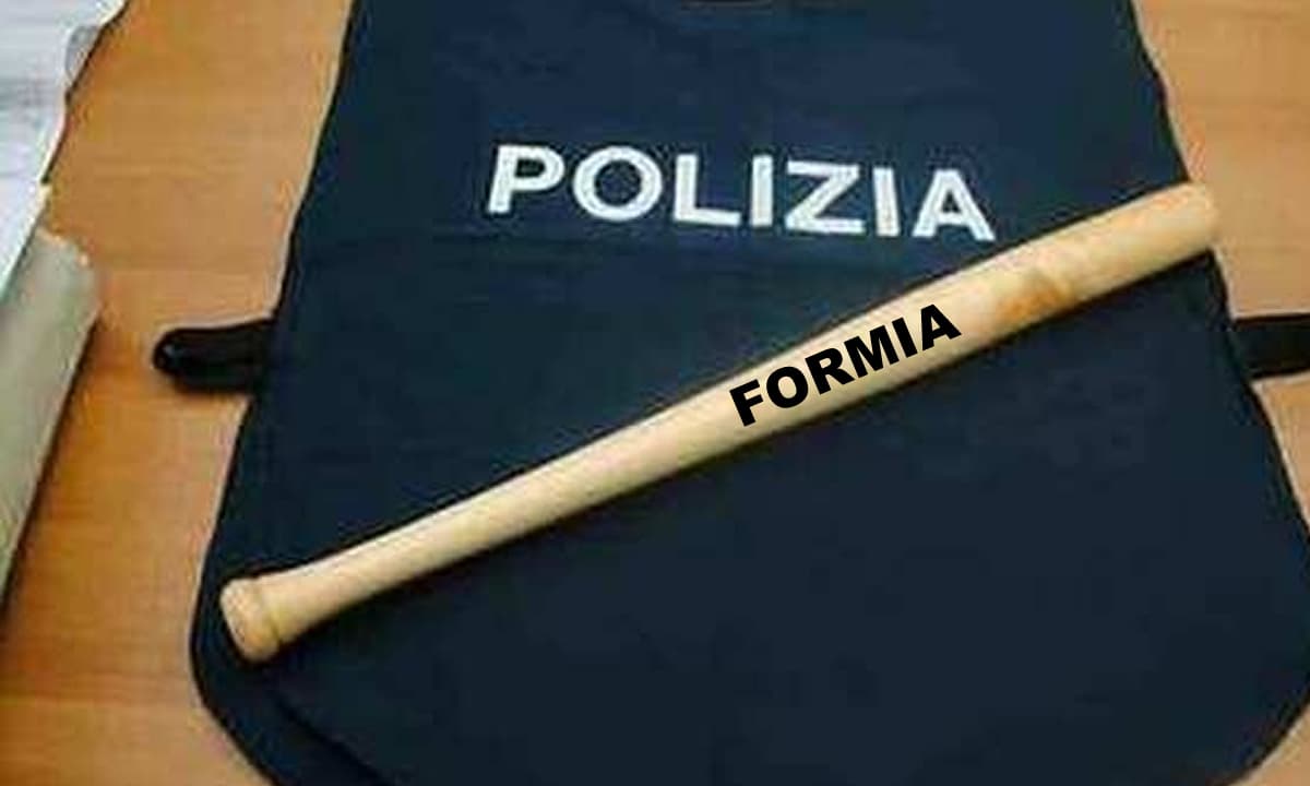 Formia: fornisce falsa identità ad un posto di blocco. In auto una mazza da baseball ed un coltello a serramanico