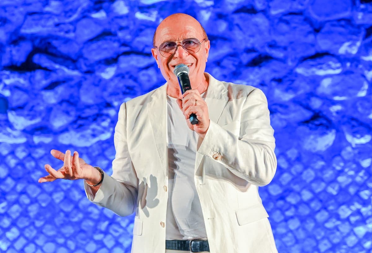 Il grande successo di Gianni Donati con l'omaggio a Franco Califano