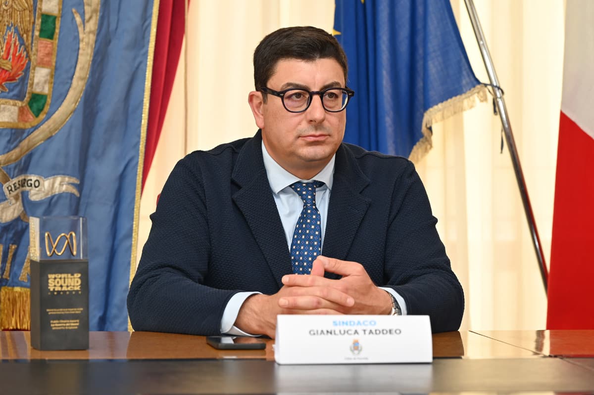 FORMIA, FOGNATURA FERRUCCI/ROTABILE: AL VIA IN SERATA I LAVORI STRUTTURALI. OPERATIVO IL PIANO DI TUTELA AMBIENTALE. RIAPERTURA DOMANI