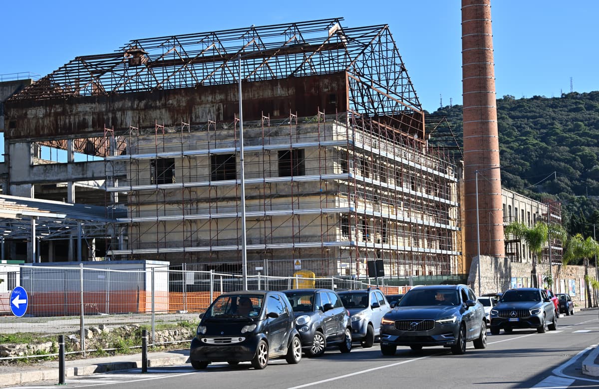 GAETA - INIZIATI I LAVORI PER LA RIQUALIFICAZIONE DEL CORPO DIFABBRICA DELL’ EX AVIR
