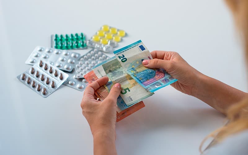 Cresce la Povertà Sanitaria in Italia: 463mila persone costrette a chiedere aiuto per i farmaci