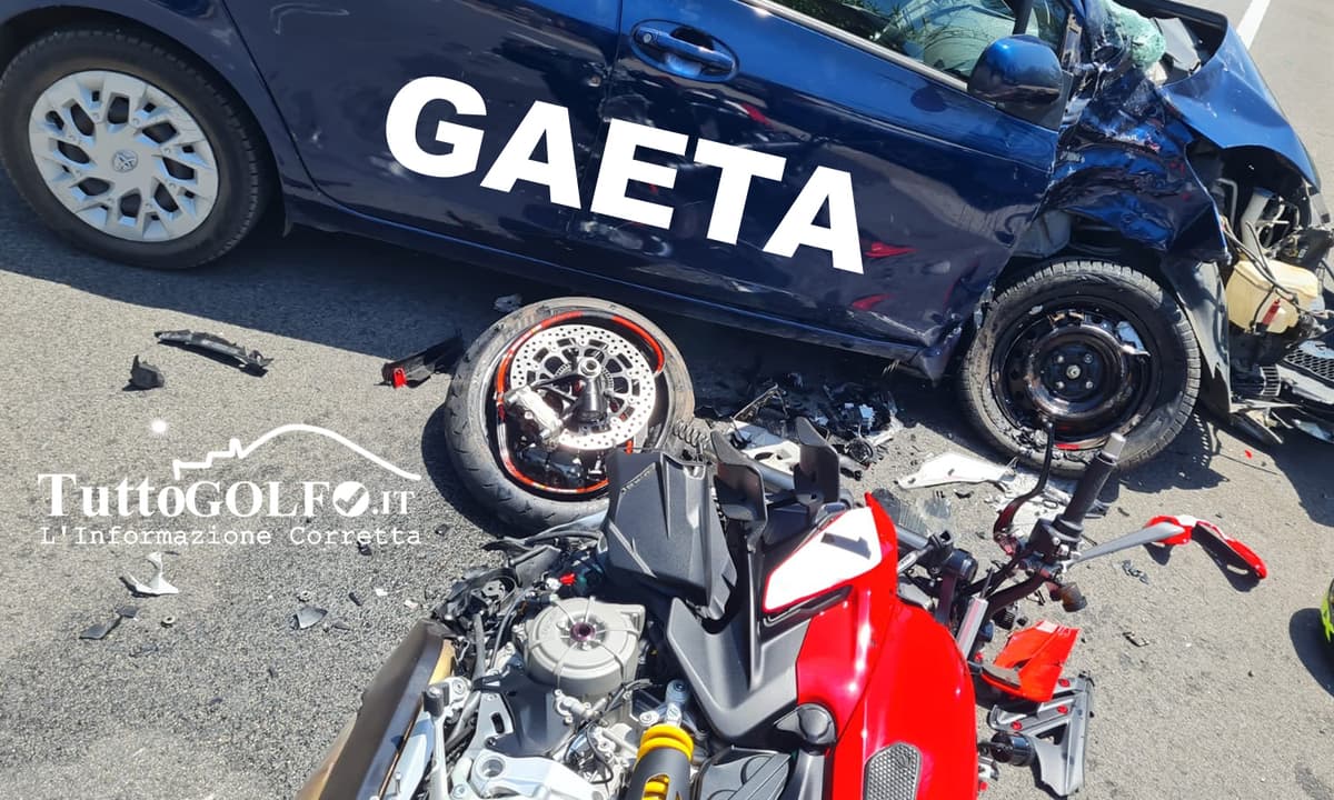 Gaeta, incidente sulla Flacca tra un moto ed un'utilitaria
