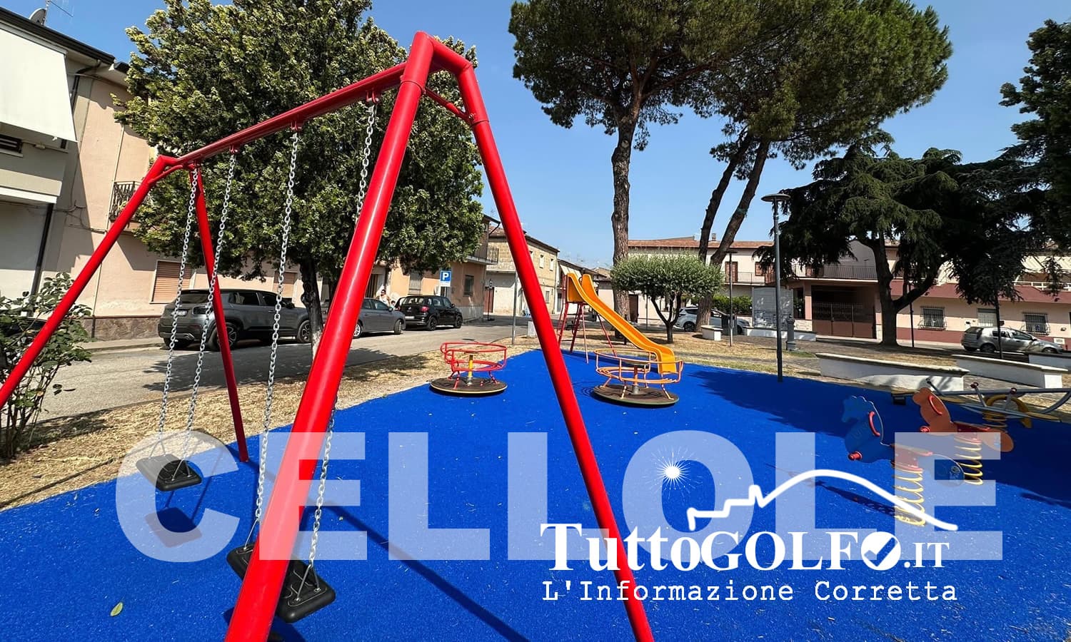 Cellole - a Piazza Italia un nuovo parco giochi per i bambini