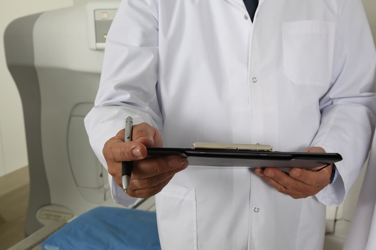 Controlli di routine e diagnosi inaspettate: cosa sapere sulle infezioni urinarie silenziose