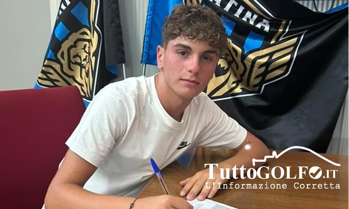 Francesco D'Onorio De Meo, difensore del Città di Formia classe 2011, ha firmato per il Latina Calcio 1932, società professionistica militante in lega Pro