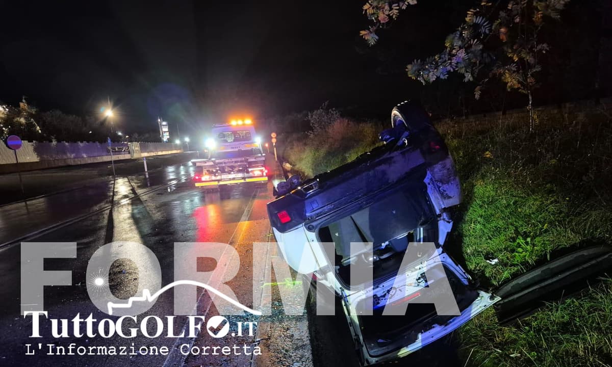 Formia, Vigilia di Natale: SUV ribaltato nella cunetta sulla variante Appia